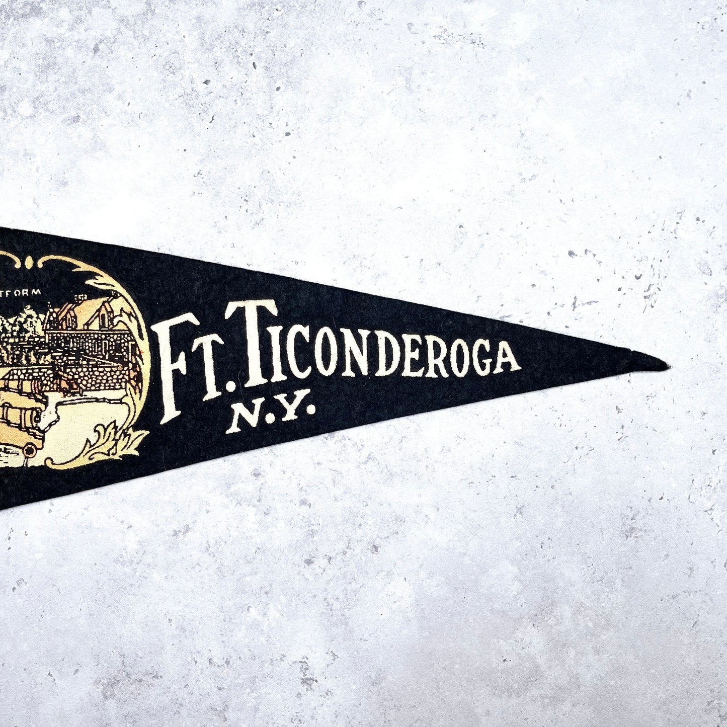 Vintage Fort Ticonderoga Mini Pennant 70s Felt Souvenir Revolutionary War Upstate NY 5" x 12"